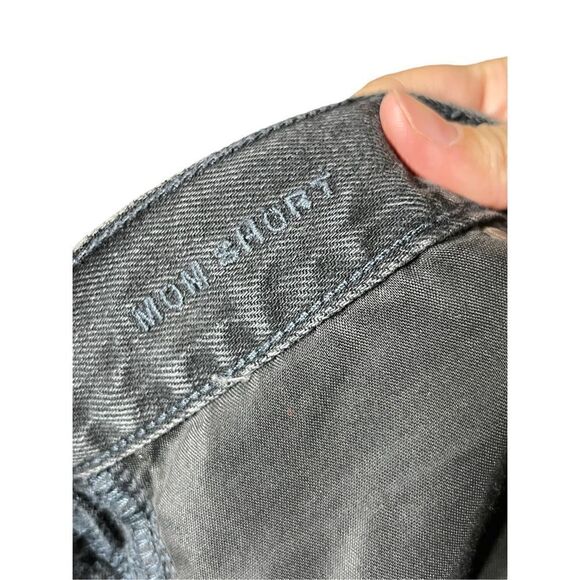 American Eagle High Rise Mom Shorts Size 4 - Picture 5 of 6